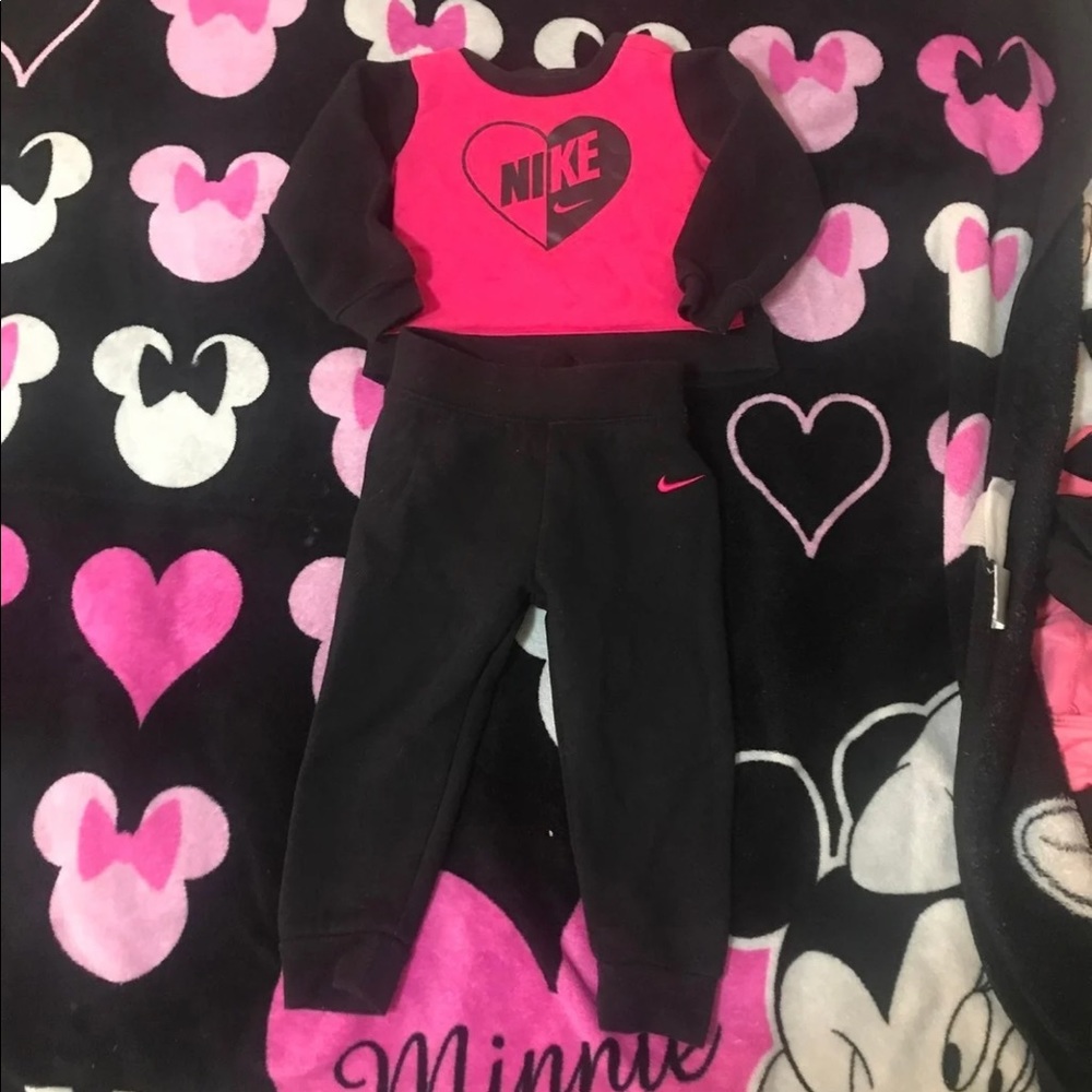 Toddler girl Nike Crew neck jogging suit